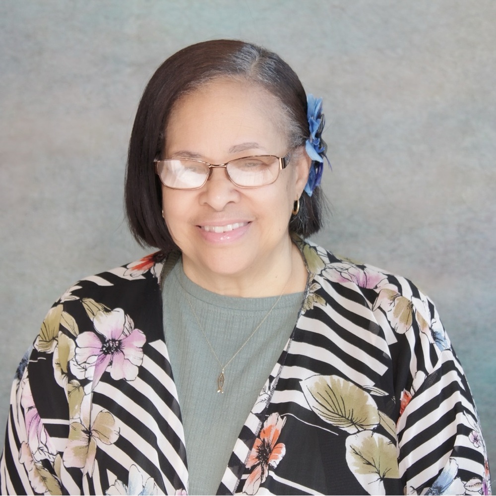 Meet your Posher, Pamela c.